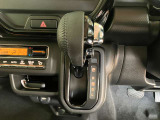 CVT(無段階変速)を搭載。変速ショックが無く加速がとってもスムーズです!エンジン負荷を抑えて、低燃費を実現しています◎