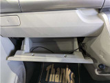 グローブボックスの収納もバッチリ