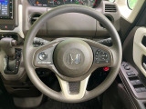 【ステアリングスイッチ】運転中、前方から目線をそらすことなく、オーディオ等の操作が可能な便利機能!安心&快適なドライブを演出してくれます♪
