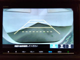 バックギアに入れるだけで自動でリヤカメラに切り替わります!車庫入れやバックが苦手な方にオススメ!
