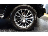 メルセデスの認定中古車「サーティファイドカー」では、万一お車が故障した場合も、ご購入後1年間もしくは2年間※は走行距離にかかわらずメルセデス・ベンツ正規サービスネットワークで無料修理いたします