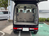 大きく開くリヤハッチ,荷物スペースも確保できます