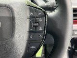 【レーダークルーズコントロール】高速道路での長距離走行が楽に!!自動で速度を保つクルーズコントロールが、衝突軽減システムと連携し、前方の車両を感知して車間を保つように速度調節してくれます!!