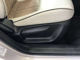 運転席シートリフター!ご自分の好きなシートポジションが取れるので運転が楽しくなりますし疲れにくいです。
