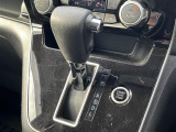 気になる車はすぐにお問い合わせください!画面右側の0066から始まる無料ダイヤルからお問い合わせ下さい!専門スタッフがお車のご質問にお答えいたします!
