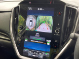 【マルチテレインモニター】車のフロントやサイドのカメラ画像を同時にモニター表示することで、悪路や狭い道を走行時でも周囲の状況確認ができ安心!本格SUVにうれしい装備です♪