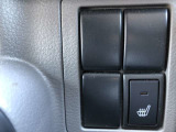 運転席のみシートヒーター付きです☆彡