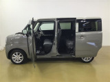 屋根がベージュの可愛らしいカラーです
