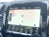 ●純正ナビ:一体感のあるナビは、高級感ある車内を演出してくれます。Bluetooth再生などオーディオ機能も充実しておりますので、運転もより楽しめます♪
