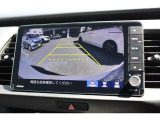 車庫入れ時は、バックカメラ3アングル切替であんしんです。