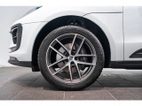 20インチ Macan S ホイール搭載です。