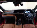 【メーター廻り】シンプルで飽きないデザイン、運転中も視界の邪魔にならない構造になっているので運転に支障もありません♪