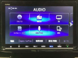 ナビゲーションはフルセグTV、インターナビ対応のGathers純正メモリーナビを搭載しています。Bluetoothオーディオ機能がありますので、スマートフォンなどの音楽も再生できます。