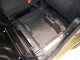 助手席シートアンダーBOX☆