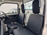 見通しのよいすっきりとした視界で、誰でも運転しやすいです。運転のしやすさは疲れにくさにも繋がりますよ♪