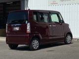 バックカメラが付いているのでバックでの車庫入れも安心です。