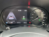 視認性の高いメーターで運転情報を的確に把握できます!