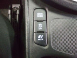 ドライブモードセレクト機能は、運転シーンに応じて最適な走行モードを選択できる便利な機能です