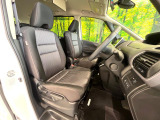 運転席シート廻りは使用感も少なく、良好な状態となっています。丁寧に使われていたことがよくわかりますね。