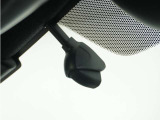 ◆ドライブレコーダー◆映像・音声などを記録する自動車用の装置です。 もしもの事故の際の記録はもちろん、旅行の際の思い出としてドライブの映像を楽しむことができます。