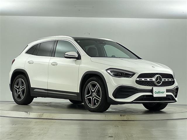 GLAクラスGLA200d 4マチック 4WD4WD サンルーフ