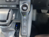 気になる車はすぐにお問い合わせください!画面右側の0066から始まる無料ダイヤルからお問い合わせ下さい!専門スタッフがお車のご質問にお答えいたします!