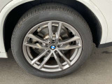 左リヤ 245/50R19