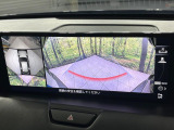 【360°ビューモニター】専用のカメラにより、上から見下ろしたような視点で360度クルマの周囲を確認することができます☆死角部分も確認しやすく、狭い場所での切り返しや駐車もスムーズに行えます。