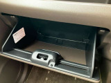 車検証や小物、常備品を収納してみてください!すっきり収納できて便利です!