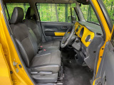 運転席シート廻りは使用感も少なく、良好な状態となっています。丁寧に使われていたことがよくわかりますね。