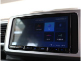 『1台』のお車に対して、3名体制で日々議論を重ね仕入れを行っております。