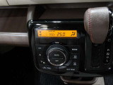 車内の温度管理に便利なオートエアコン☆