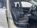 車を運転する際には運転席の存在は欠かせません。しっかりとチェックしたいポイントですね。