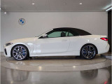 【拘りのFR】BMWが多く採用するFR車。ダイレクトでスポーティな加速感・シャープなハンドリングを実現。縦置きエンジンレイアウトにより、フラットで上質な乗り味です。