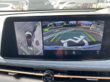 アラウンドビュ-モニタ-搭載! 前後左右のカメラで真上から車を見たように確認が出来る日産自慢の装備です。車周辺の安全確認や障害物も確認が出来るので、駐車のしやすさだけでなく接触事故防止にも役立ちます