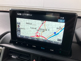 ホンダセンシング装着車となっております。衝突軽減ブレーキ、誤発進抑制機能、歩行者事故低減ステアリング、路外逸脱抑制機能、アダプティブクルーズコントロール、車線維持支援システム他、8つの機能で幅広く支援