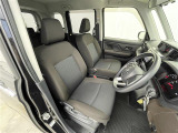 【5人乗り】座り心地が良いシートなので長時間の運転でも快適にお過ごしいただけます。新品のフロアマットのご注文も可能です。掲載箇所以外にご希望の写真がございましたらお気軽にお問い合わせ下さい。