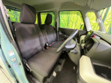 運転席シート廻りは使用感も少なく、良好な状態となっています。丁寧に使われていたことがよくわかりますね。