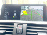●ガイドライン付きバックカメラ:不安な駐車もこれで安心!ガイドライン付きなので狭い箇所での駐車もラクラクです!