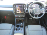 XC40 B4 AWD モメンタム 4WD 