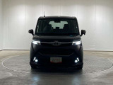 明るいLEDライトで、暗い夜道の運転も快適に。