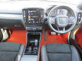 XC40 T4 AWD Rデザイン 4WD 