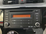 純正CDチューナー搭載!AUX端子もありますので、専用ケーブルなどを使用してipodの音楽を再生することも可能です!好きな音楽でドライブを満喫してください!