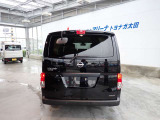 ☆ベース車両は、日産のビジネスバンNV200バネット2WD(DXグレード)メーカーオプションでスライドサイドウィンドウ+プライバシーガラスを装着☆