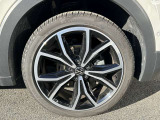 ◎205/55R17タイヤ/6.5Jx17アルミホイール(5スポーク)Chesterfield