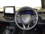 運転の際、常に目にする部分だけにシックで飽きのこないデザインが良いですね。