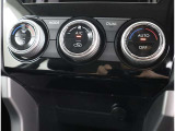 オートエアコン付車です。