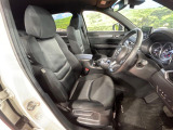 運転席シート廻りは使用感も少なく、良好な状態となっています。丁寧に使われていたことがよくわかりますね。