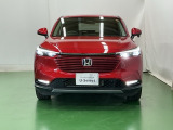 LEDヘッドライトを装備しています。LEDヘッドライトはとても明るく、雨の日や夜間走行も安全・安心です。オートライトコントロール付きで周囲の明るさに応じて自動で点灯・消灯します