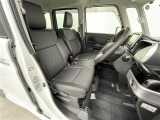 【4人乗り】座り心地が良いシートなので長時間の運転でも快適にお過ごしいただけます。新品のフロアマットのご注文も可能です。掲載箇所以外にご希望の写真がございましたらお気軽にお問い合わせ下さい。